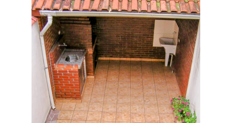 Sobrado à venda no Conjunto Residencial Vista Verde na Rua Ricardo Abed