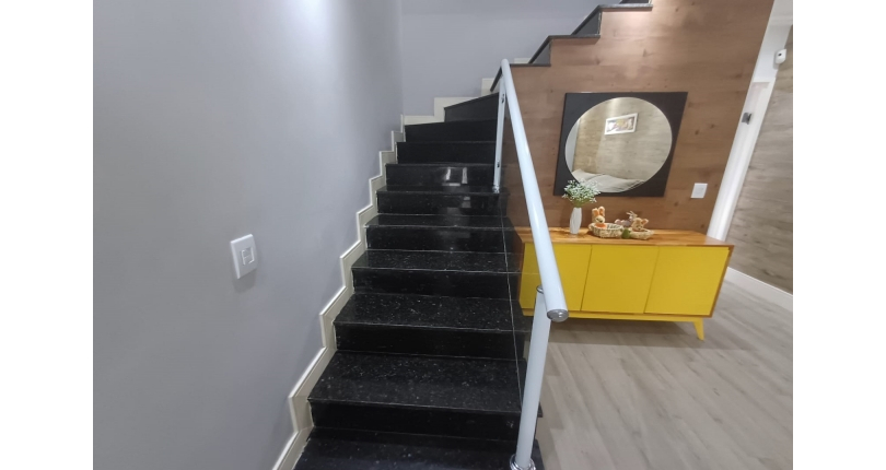 Sobrado à venda Rua Dois Vizinhos, Jardim Vista Linda - Imóveis à Venda