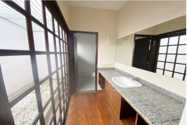 Casa Térrea à venda no Parque Maria Domitila na Rua Adolfo de Souza Carneiro