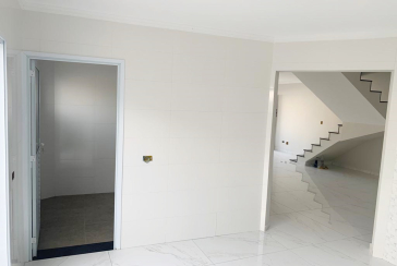 Belo Sobrado novo à venda na Vila Mangalot na Rua José Ataliba Ortiz 400,