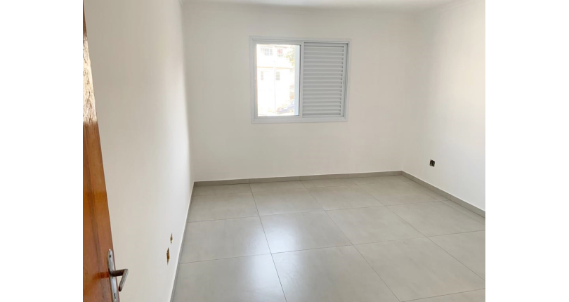 Belo Sobrado novo à venda na Vila Mangalot na Rua José Ataliba Ortiz 400,