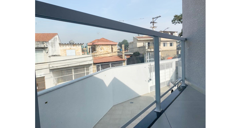 Belo Sobrado novo à venda na Vila Mangalot na Rua José Ataliba Ortiz 400,