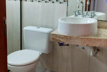 Sobrado à venda no Jardim Regina na Rua Padre Marcigaglia