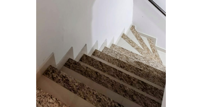 Sobrado à venda no Jardim Regina na Rua Padre Marcigaglia