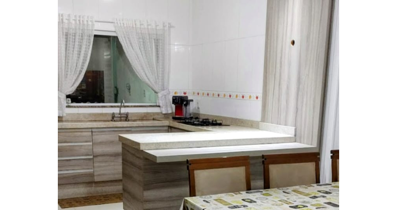 Sobrado à venda no Jardim Regina na Rua Padre Marcigaglia