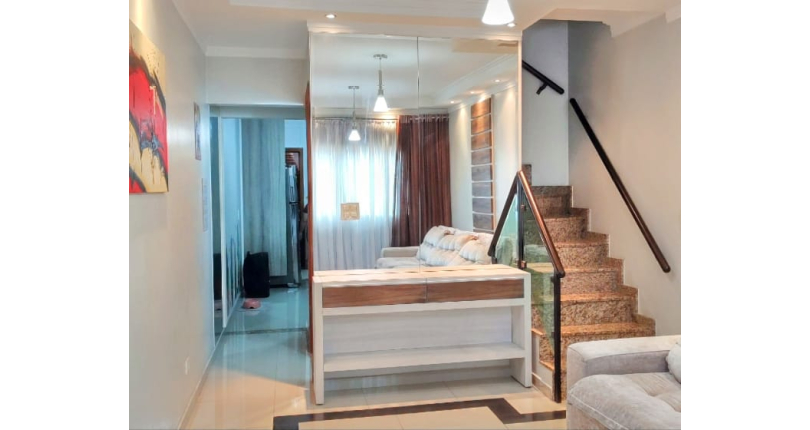 Sobrado à venda no Jardim Regina na Rua Padre Marcigaglia