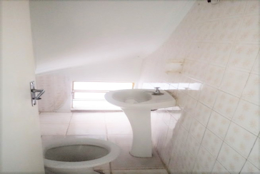 Sobrado comercial à venda no Jaraguá na Rua Doutor Rafael de Araújo Ribeiro