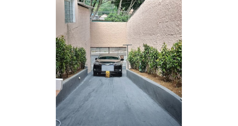 Sobrado comercial à venda no Jaraguá na Rua Doutor Rafael de Araújo Ribeiro