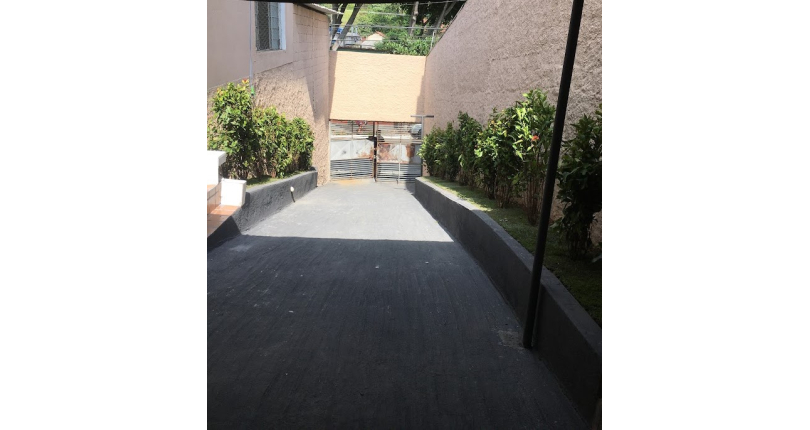 Sobrado comercial à venda no Jaraguá na Rua Doutor Rafael de Araújo Ribeiro