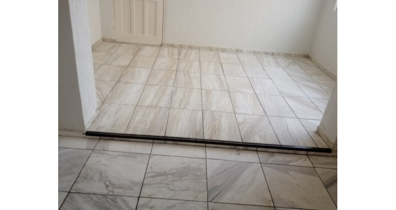 Sobrado comercial à venda no Jaraguá na Rua Doutor Rafael de Araújo Ribeiro