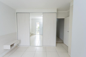  Sobrado à venda no Jardim Santo Elias na Rua Frederico Jacobi