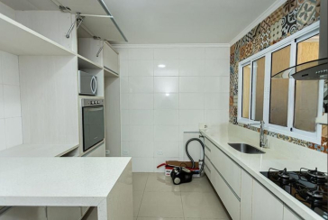  Sobrado à venda no Jardim Santo Elias na Rua Frederico Jacobi