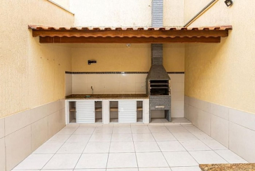  Sobrado à venda no Jardim Santo Elias na Rua Frederico Jacobi