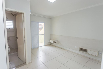  Sobrado à venda no Jardim Santo Elias na Rua Frederico Jacobi