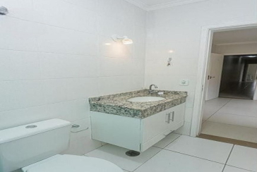  Sobrado à venda no Jardim Santo Elias na Rua Frederico Jacobi