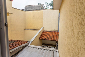  Sobrado à venda no Jardim Santo Elias na Rua Frederico Jacobi