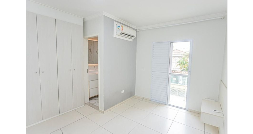  Sobrado à venda no Jardim Santo Elias na Rua Frederico Jacobi