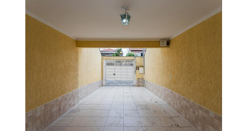  Sobrado à venda no Jardim Santo Elias na Rua Frederico Jacobi