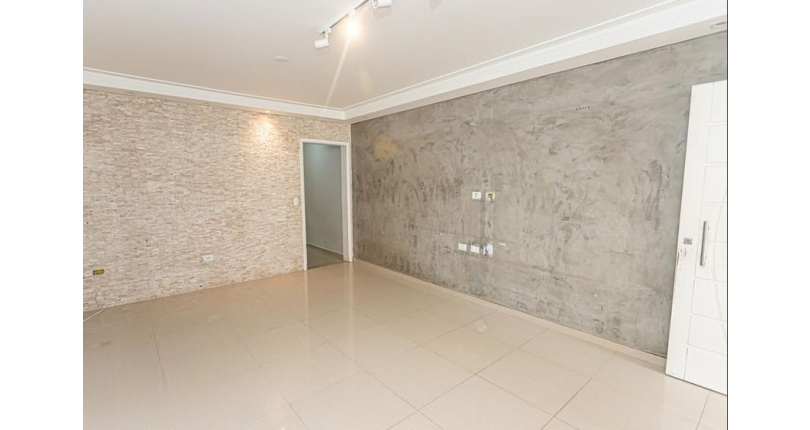  Sobrado à venda no Jardim Santo Elias na Rua Frederico Jacobi