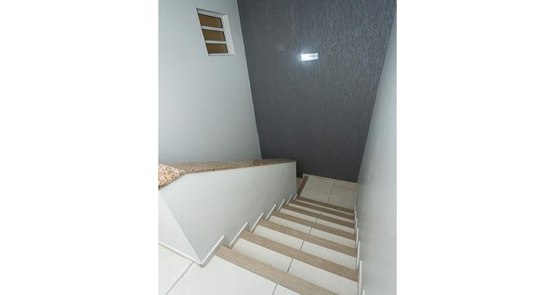  Sobrado à venda no Jardim Santo Elias na Rua Frederico Jacobi