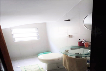 Sobrado à venda no Jardim Mangalot na Rua Jose Santos de Oliveira