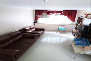 Sobrado à venda no Jardim Mangalot na Rua Jose Santos de Oliveira