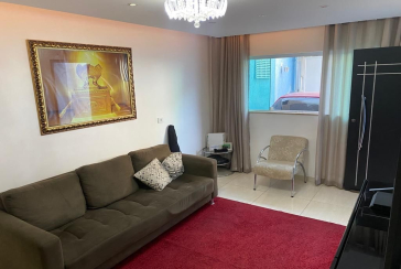 Lindo Sobrado à venda no Jardim Regina na Rua Crispim Santos, 