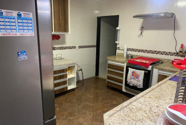 Lindo Sobrado à venda no Jardim Regina na Rua Crispim Santos, 