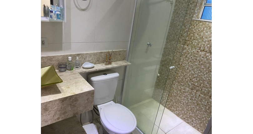 Lindo Sobrado à venda no Jardim Regina na Rua Crispim Santos, 