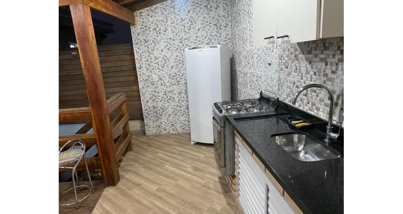 Lindo Sobrado à venda no Jardim Regina na Rua Crispim Santos, 