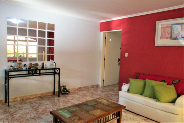 Sobrado à venda no Jardim Regina na Rua Carlos Mauser