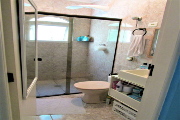 Sobrado à venda no Jardim Regina na Rua Carlos Mauser