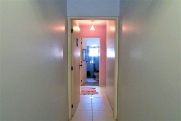 Sobrado à venda no Jardim Regina na Rua Carlos Mauser