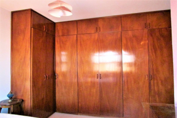 Sobrado à venda no Jardim Regina na Rua Carlos Mauser