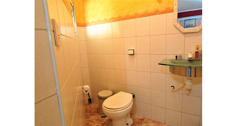 Sobrado à venda no Jardim Regina na Rua Carlos Mauser