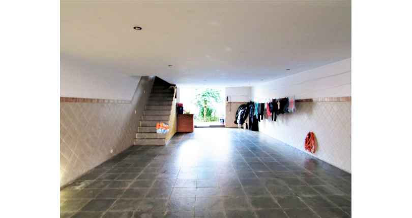 Sobrado à venda no Jardim Regina na Rua Carlos Mauser