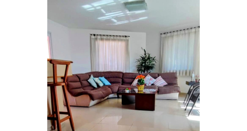 Belo Sobrado à venda no Conjunto Residencial Vista Verde na Rua Ricardo de Freitas