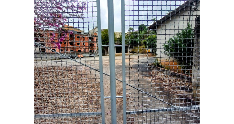 Área Comercial à venda na Vila Boaçava na Rua Erva de Ferro,