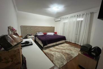 Lindo Sobrado à venda no City América na Rua Engenheiro Jayme Rocha Pereira