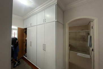 Lindo Sobrado à venda no City América na Rua Engenheiro Jayme Rocha Pereira