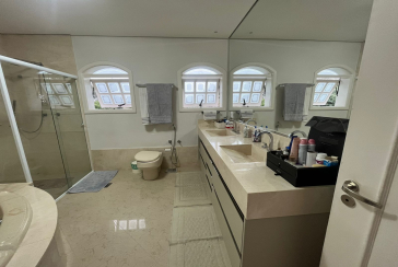 Lindo Sobrado à venda no City América na Rua Engenheiro Jayme Rocha Pereira