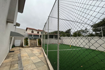 Lindo Sobrado à venda no City América na Rua Engenheiro Jayme Rocha Pereira