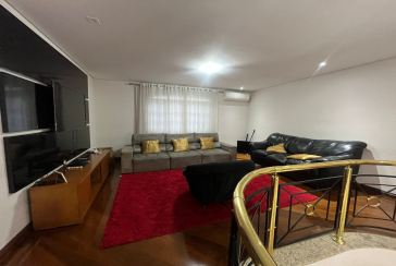 Lindo Sobrado à venda no City América na Rua Engenheiro Jayme Rocha Pereira