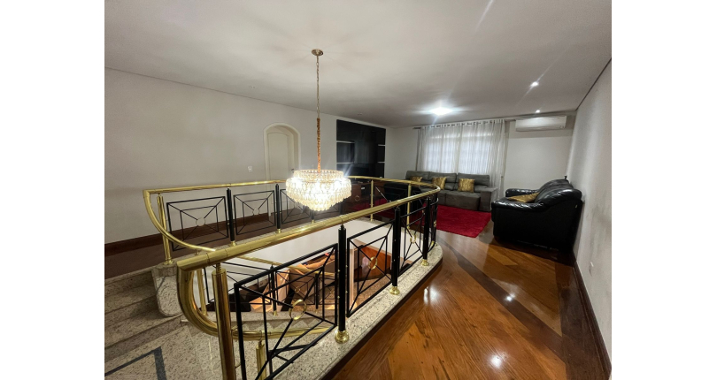 Lindo Sobrado à venda no City América na Rua Engenheiro Jayme Rocha Pereira