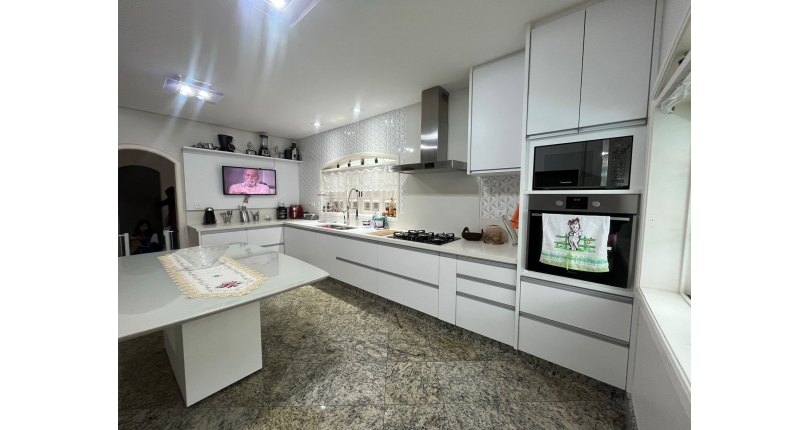 Lindo Sobrado à venda no City América na Rua Engenheiro Jayme Rocha Pereira