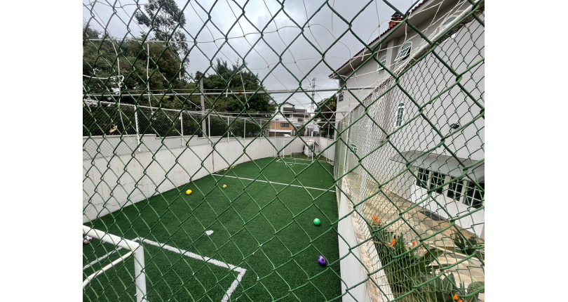 Lindo Sobrado à venda no City América na Rua Engenheiro Jayme Rocha Pereira