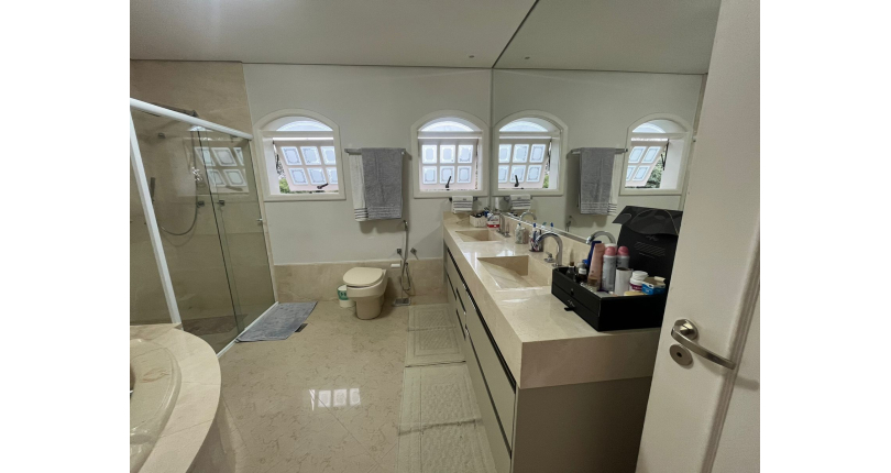 Lindo Sobrado à venda no City América na Rua Engenheiro Jayme Rocha Pereira