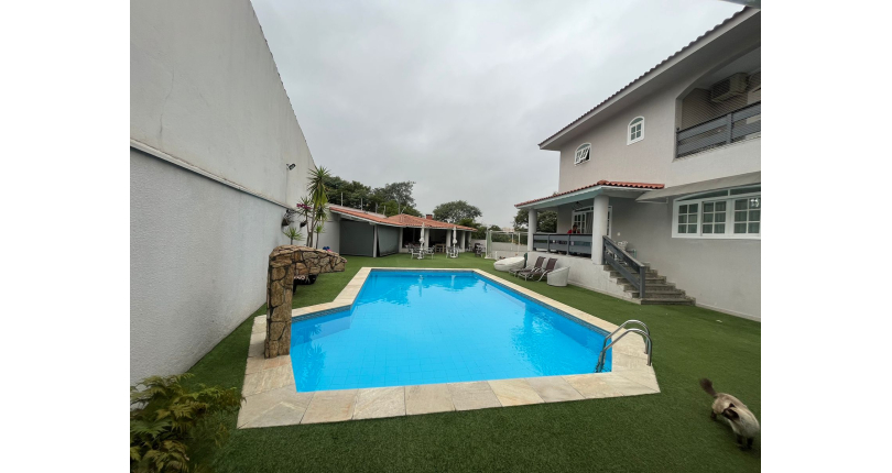 Lindo Sobrado à venda no City América na Rua Engenheiro Jayme Rocha Pereira