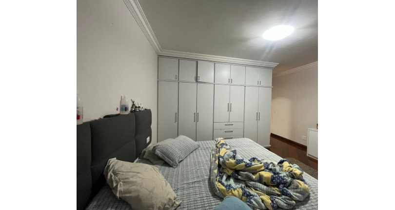 Lindo Sobrado à venda no City América na Rua Engenheiro Jayme Rocha Pereira