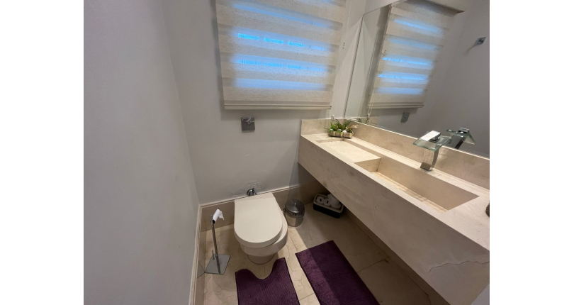 Lindo Sobrado à venda no City América na Rua Engenheiro Jayme Rocha Pereira